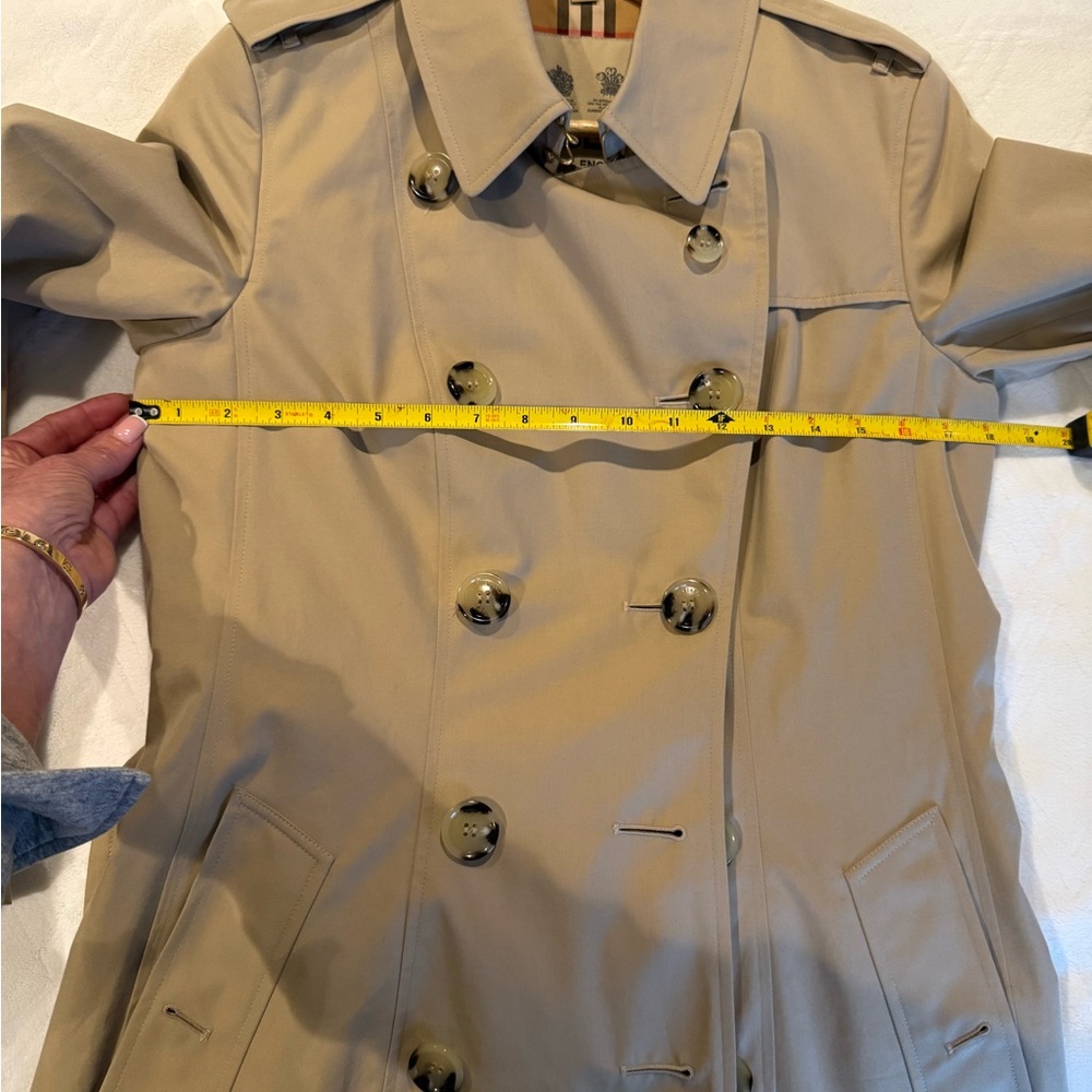 Burberry Chelsea Mid length Trench - Picture 6 of 11